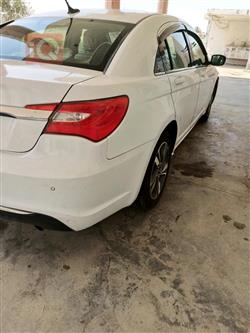 Chrysler 200